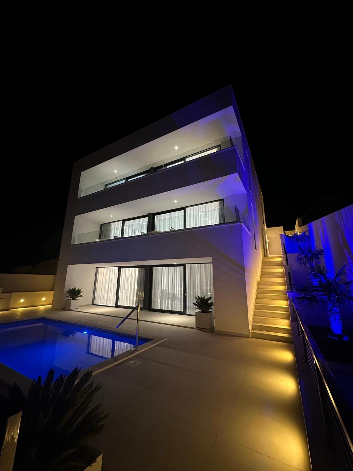 Villa Apartment Danny Baška Voda Exteriör bild