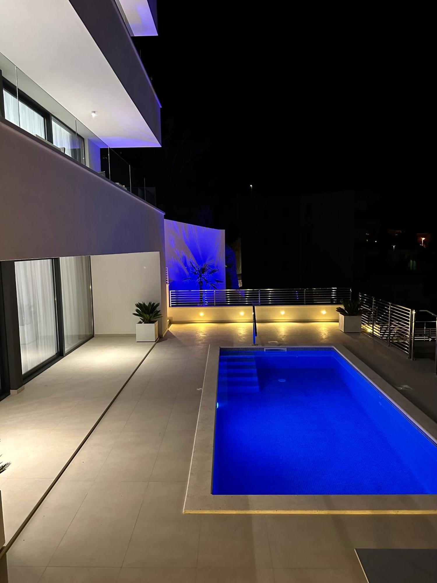 Villa Apartment Danny Baška Voda Exteriör bild